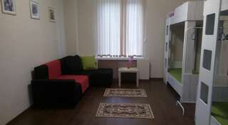 Гостиница Hostel Abazhur Новосибирск Кровать в общем четырехместном номере для женщин-3
