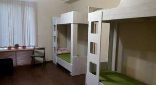 Гостиница Hostel Abazhur Новосибирск Кровать в общем четырехместном номере для женщин-1